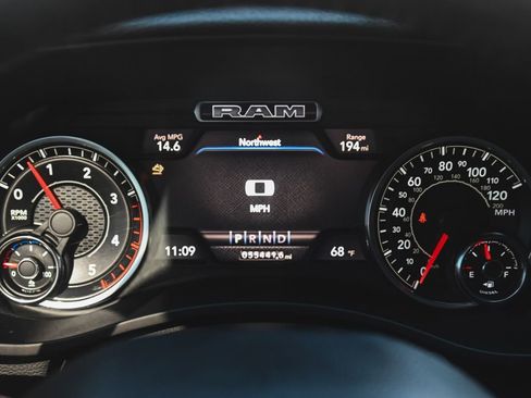 Used 2020 RAM 2500 Laramie image 14