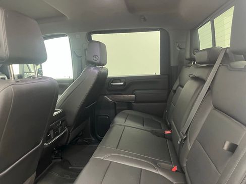 Used 2021 Chevrolet Silverado 2500 LTZ w/ LTZ Plus Package image 31