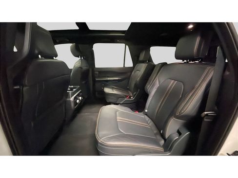 Used 2024 Ford Expedition Max Platinum AWD/4WD image 16