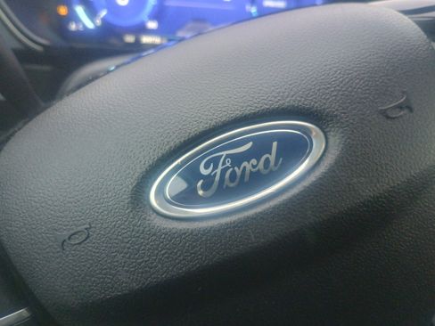 Used 2022 Ford Escape SEL w/ Technology Package image 24