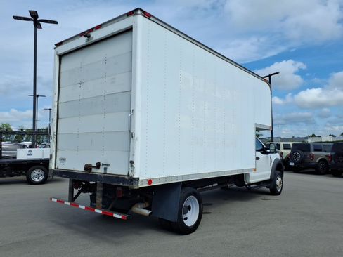 Used 2021 Ford F450 XL w/ Power Equipment Group RWD image 3