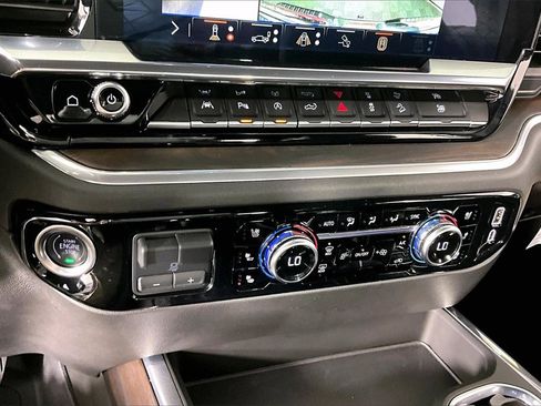 Certified 2025 GMC Sierra 1500 SLT w/ SLT Premium Plus Package image 16