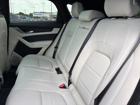 Used 2026 Jaguar F-PACE R-Dynamic S AWD/4WD image 19