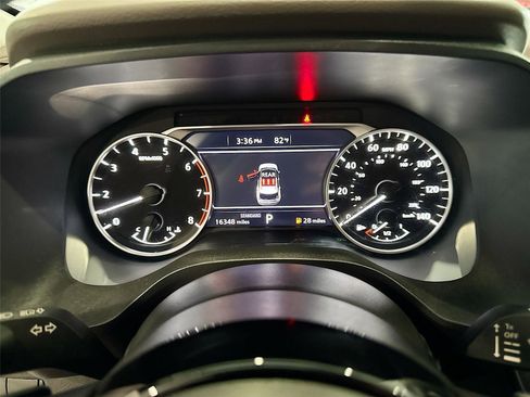 Used 2023 Nissan Rogue SV w/ SV Premium B Package FWD image 4