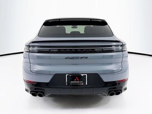 Certified 2025 Porsche Cayenne GTS AWD/4WD image 10