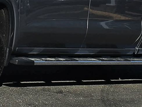 Used 2019 GMC Sierra 1500 SLT w/ SLT Premium Plus Package AWD/4WD image 24