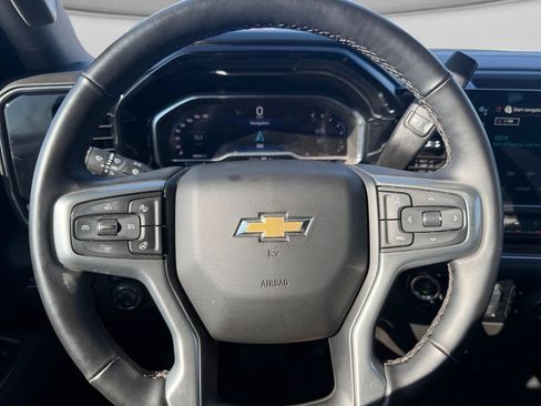 Used 2025 Chevrolet Silverado 1500 LT RWD image 22
