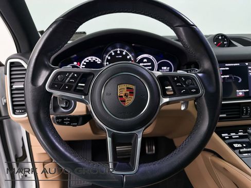 Used 2019 Porsche Cayenne S image 4