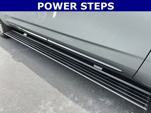 Used 2026 Cadillac Escalade ESV Platinum Sport w/ LPO, Floor Liner Package RWD image 12