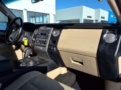 Used 2016 Ford Expedition EL XL image 13