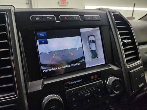 Used 2021 Ford F250 XLT w/ XLT Premium Package image 16