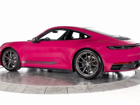 Used 2024 Porsche 911 Carrera T image 3