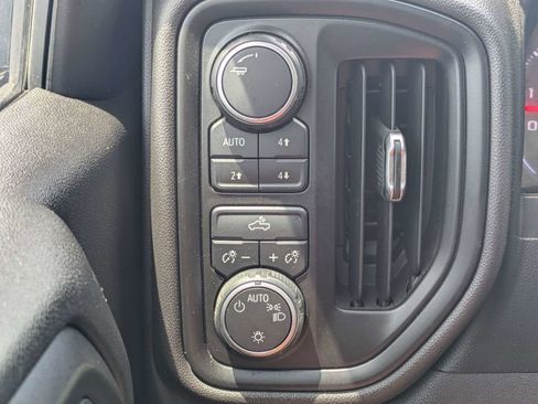 Used 2019 Chevrolet Silverado 1500 Custom Trail Boss w/ Custom Convenience Package AWD/4WD image 25