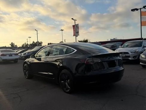 Used 2019 Tesla Model 3 RWD image 5