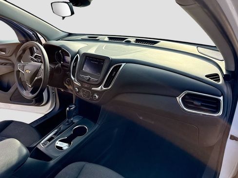 Used 2020 Chevrolet Equinox LT FWD image 27