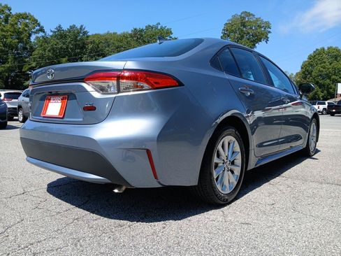 Used 2020 Toyota Corolla LE w/ LE Premium Package FWD image 6