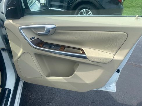 Used 2014 Volvo XC60 3.2 image 25