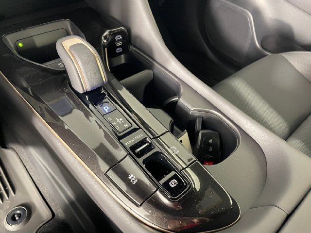 New 2026 Toyota Crown Platinum AWD/4WD image 7