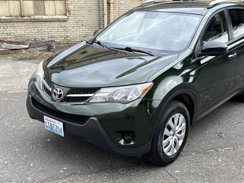 Used 2013 Toyota RAV4 LE AWD/4WD image 43