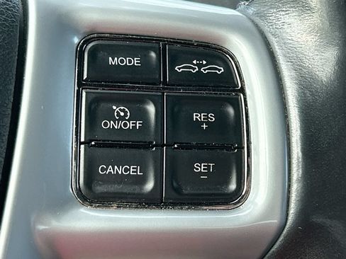 Used 2013 Chrysler 300 C w/ Light Group AWD/4WD image 17
