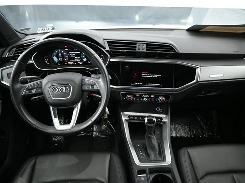 Certified 2025 Audi Q3 2.0T Premium AWD/4WD image 12