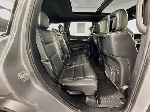 Used 2019 Jeep Grand Cherokee Summit AWD/4WD image 30