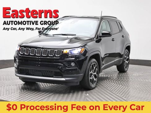Used 2025 Jeep Compass Limited AWD/4WD image 1