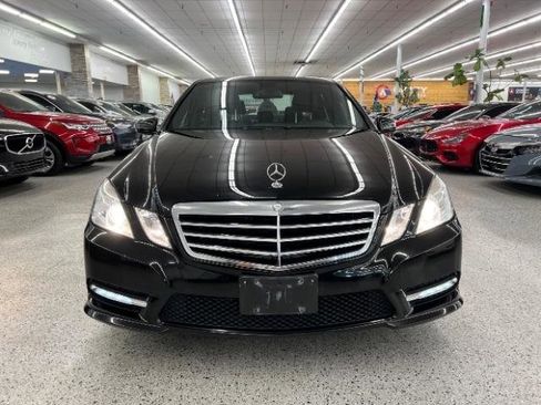 Used 2013 Mercedes-Benz E 350 4MATIC Sedan image 2