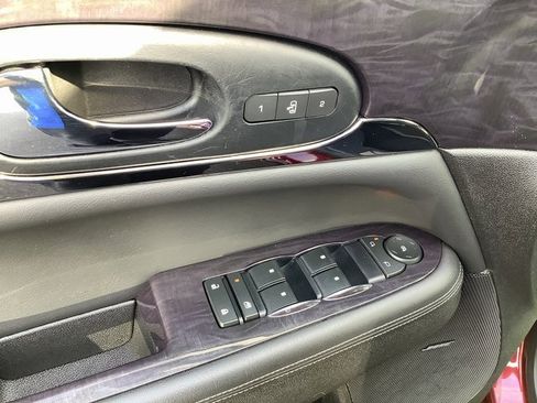Used 2017 Buick Enclave Leather w/ Trailering Package image 10