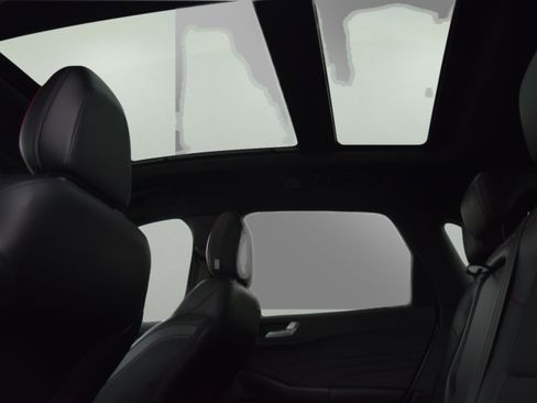 Used 2023 Ford Escape ST-Line w/ Tech Pack #1 AWD/4WD image 9