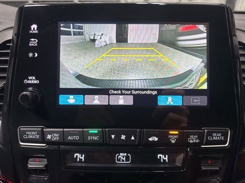 Used 2023 Honda Odyssey Touring image 14
