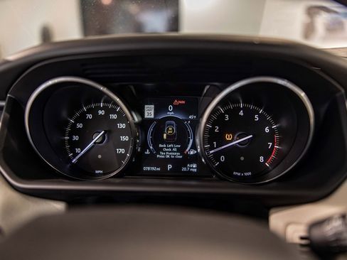 Used 2017 Land Rover Range Rover Sport HSE image 23