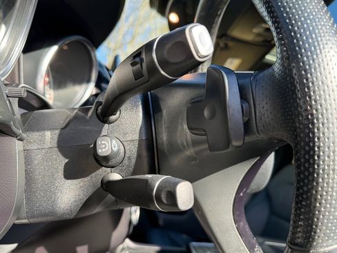 Used 2018 Mercedes-Benz GLE 350 4MATIC image 15