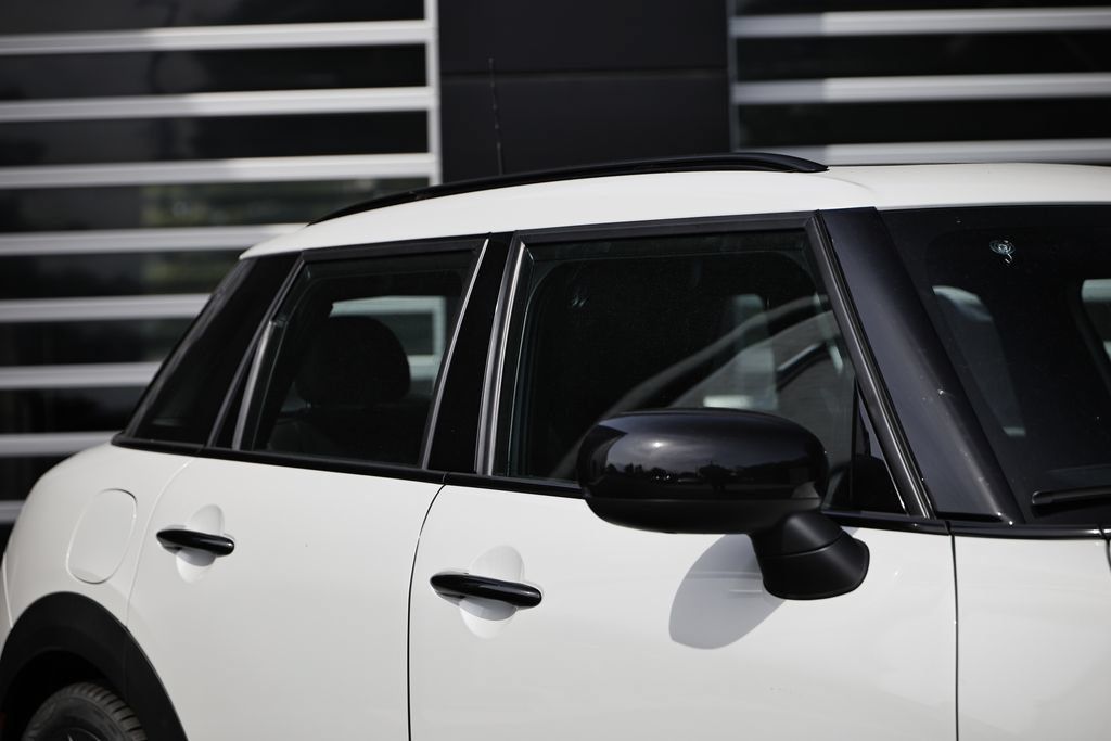 New 2026 MINI Cooper 4-Door Hardtop FWD image 3