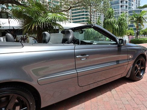 Used 2004 Volvo C70 HT FWD image 23