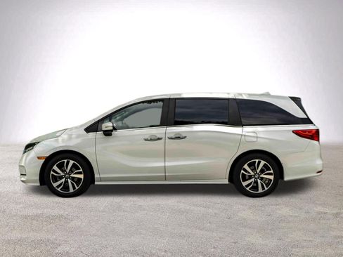 Used 2023 Honda Odyssey Touring image 6