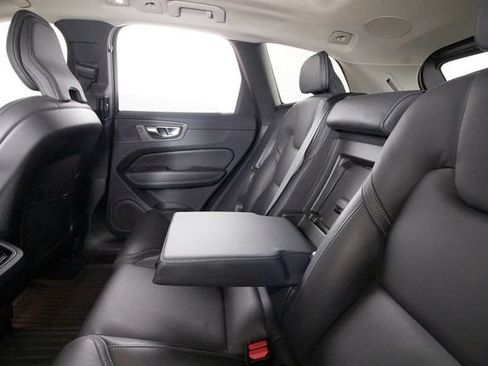 Certified 2023 Volvo XC60 B6 Ultimate w/ Climate Package AWD/4WD image 22