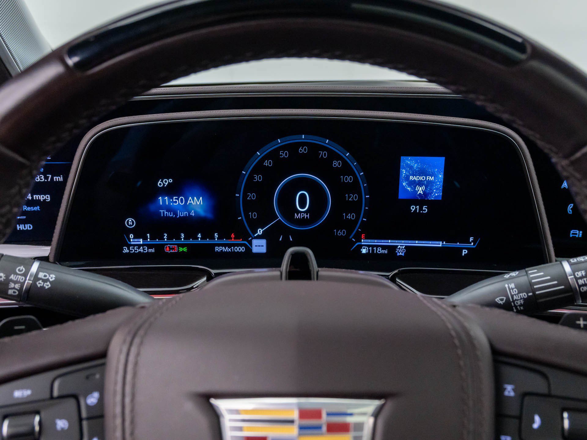 Used 2024 Cadillac Escalade Premium Luxury Platinum w/ LPO, Floor Liner Package AWD/4WD image 32