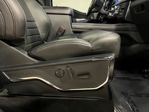 Used 2025 Ford F350 Platinum w/ FX4 Off-Road Package AWD/4WD image 38