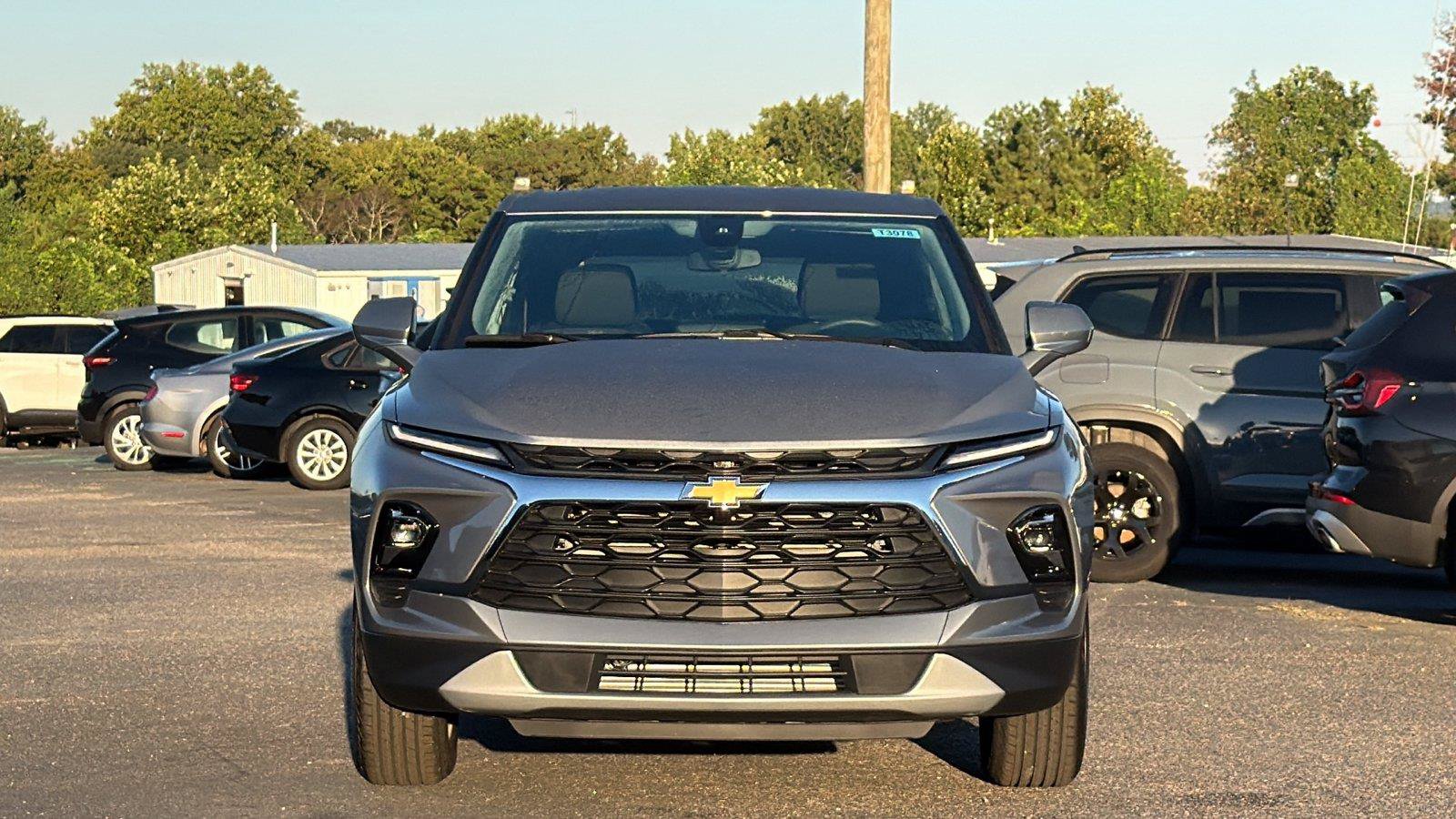 New 2026 Chevrolet Blazer LT FWD image 2