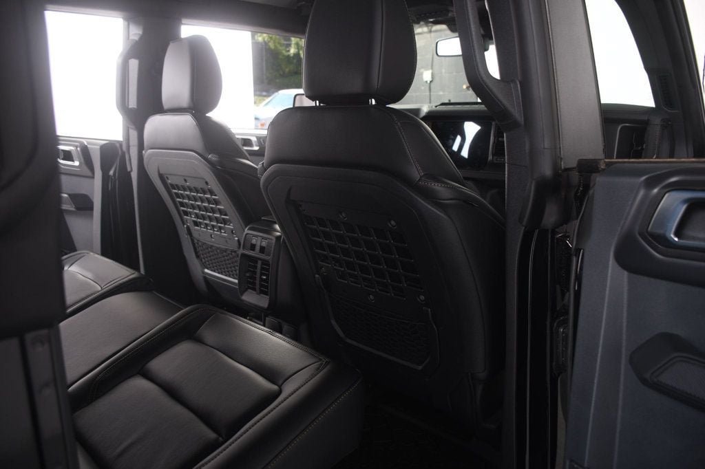 Used 2025 Ford Bronco Badlands AWD/4WD image 40