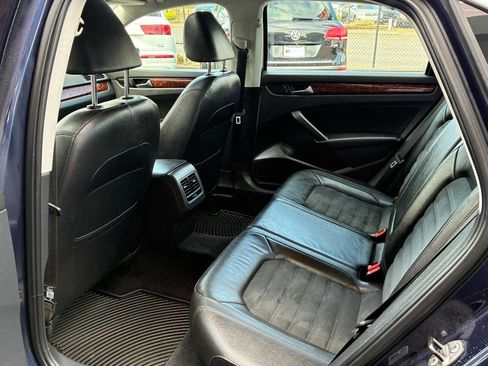 Used 2013 Volkswagen Passat TDI SEL Premium image 15