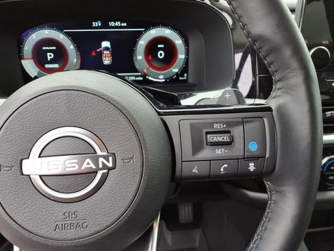 Certified 2024 Nissan Pathfinder Platinum w/ Black Appearance Package image 10