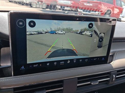 Used 2023 Lincoln Corsair AWD w/ Equipment Group 101A image 18