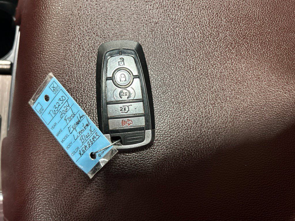 Used 2024 Ford Expedition Limited AWD/4WD image 30