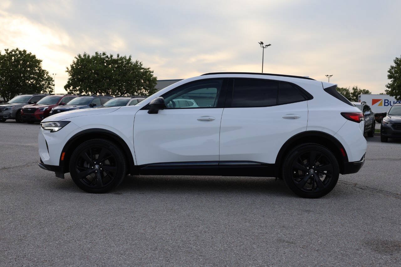 Used 2023 Buick Envision Essence w/ Sport Touring Package AWD/4WD image 8