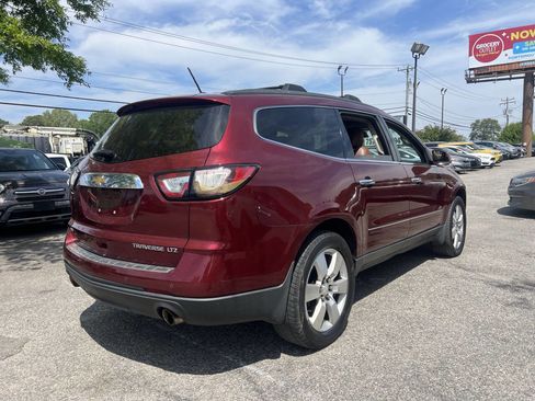 Used 2015 Chevrolet Traverse LTZ image 2