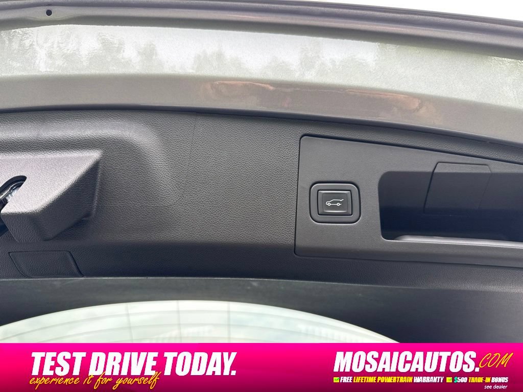 Used 2024 Cadillac XT4 Sport w/ Trailering Package AWD/4WD image 21