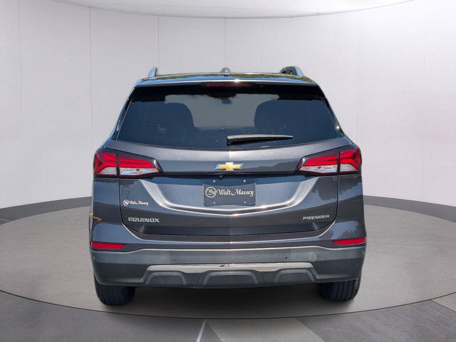 Used 2022 Chevrolet Equinox Premier FWD image 4