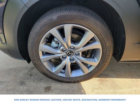 Used 2023 MAZDA CX-30 AWD 2.5 S w/ Premium Package image 18